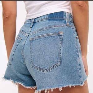 Abercrombie 90's Relaxed Cut Off Jean Denim Shorts High Rise Medium Wash